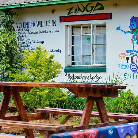 Отель Zinga Backpackers Ливингстон Экстерьер фото