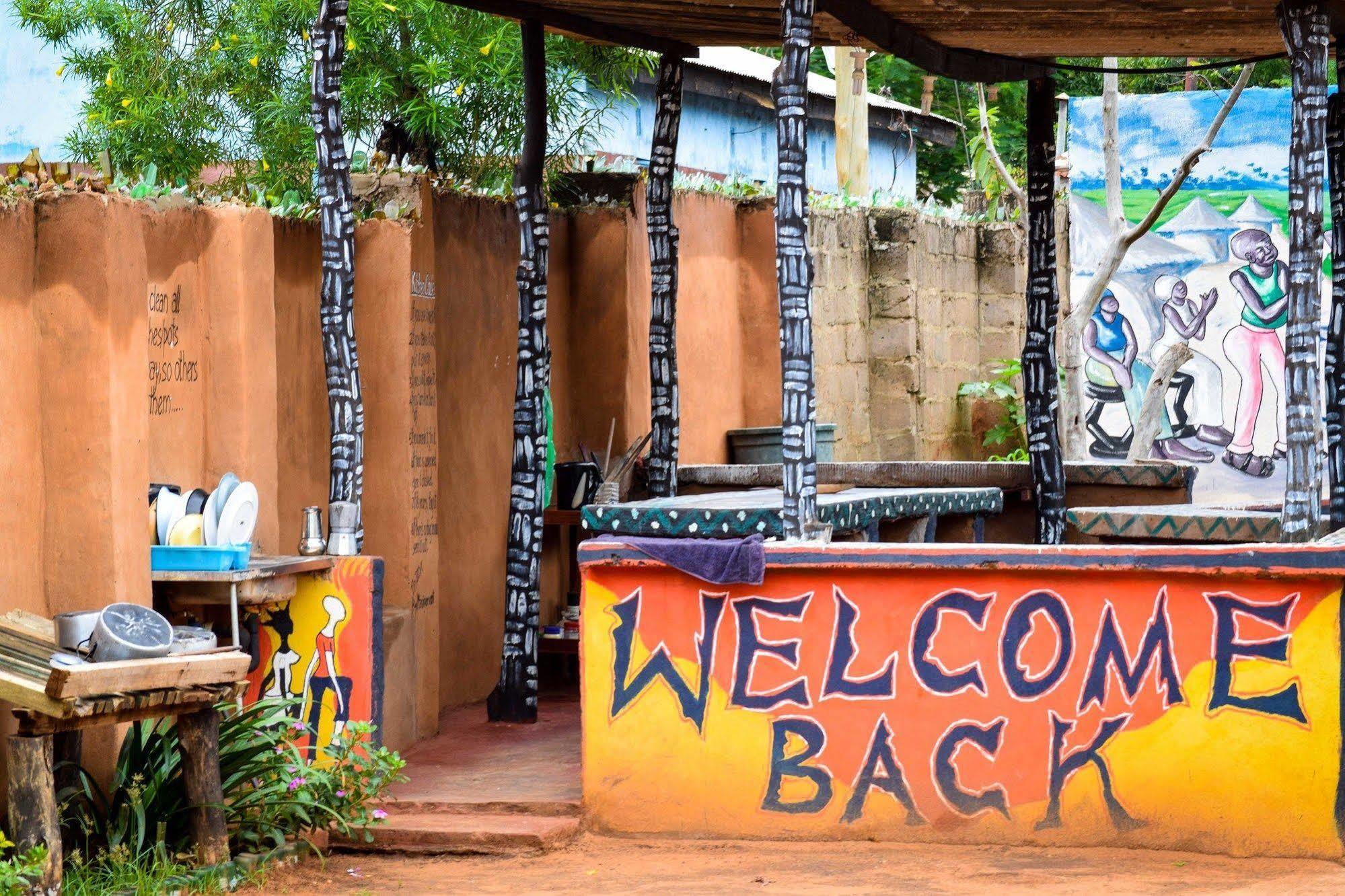 Отель Zinga Backpackers Ливингстон Экстерьер фото